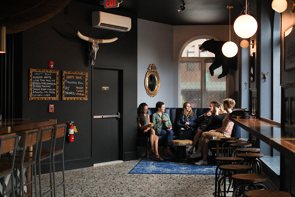 Sagamore Hill Lounge